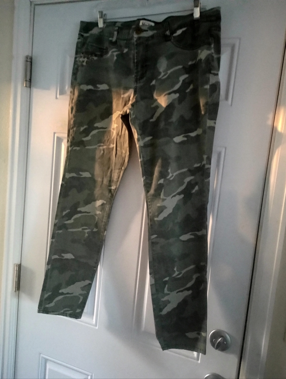 Mudd Camo Military Jeans Skinny Legs Size 17